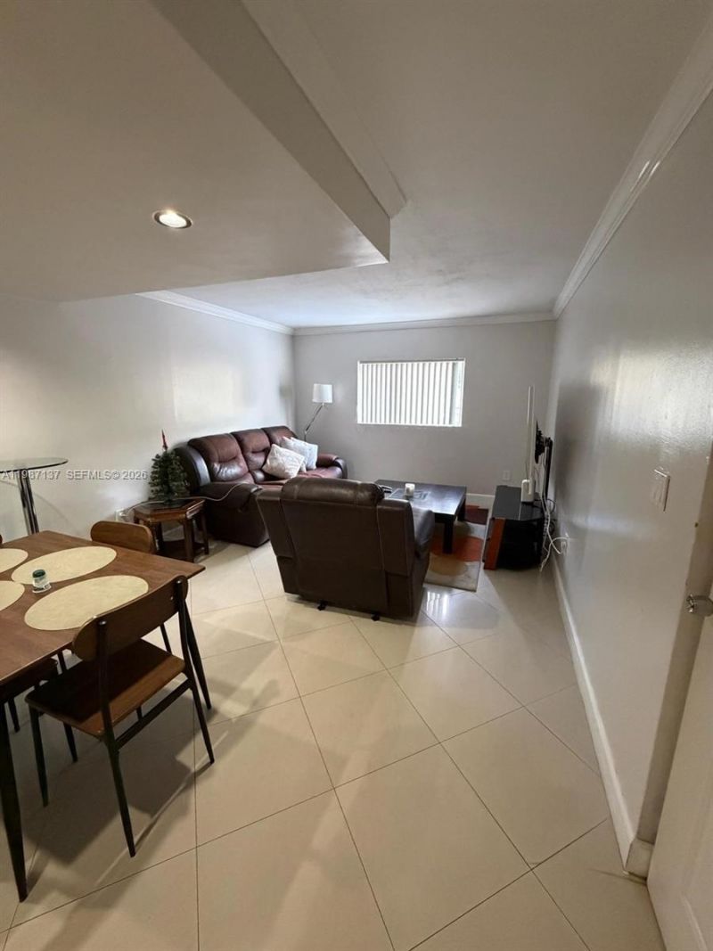 8240 SW 149th Ct, Unit 7-202, Miami, FL 33193 Photo