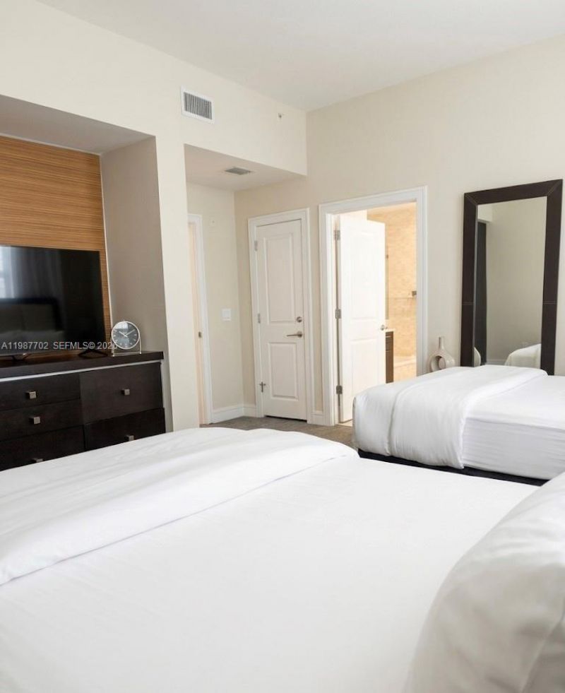 5300 NW 87th Ave , Unit 1109, Doral, FL 33178 Photo