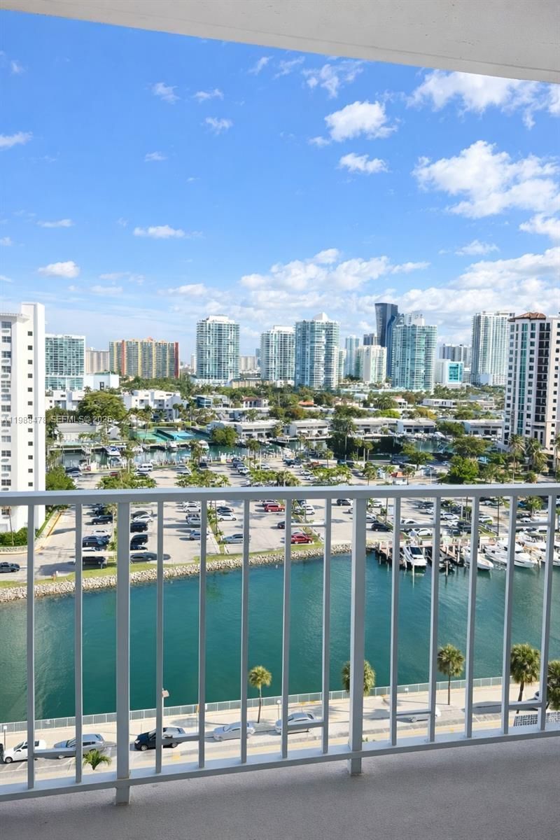 500 Bayview Dr , Unit 1225, Sunny Isles Beach, FL 33160 Photo