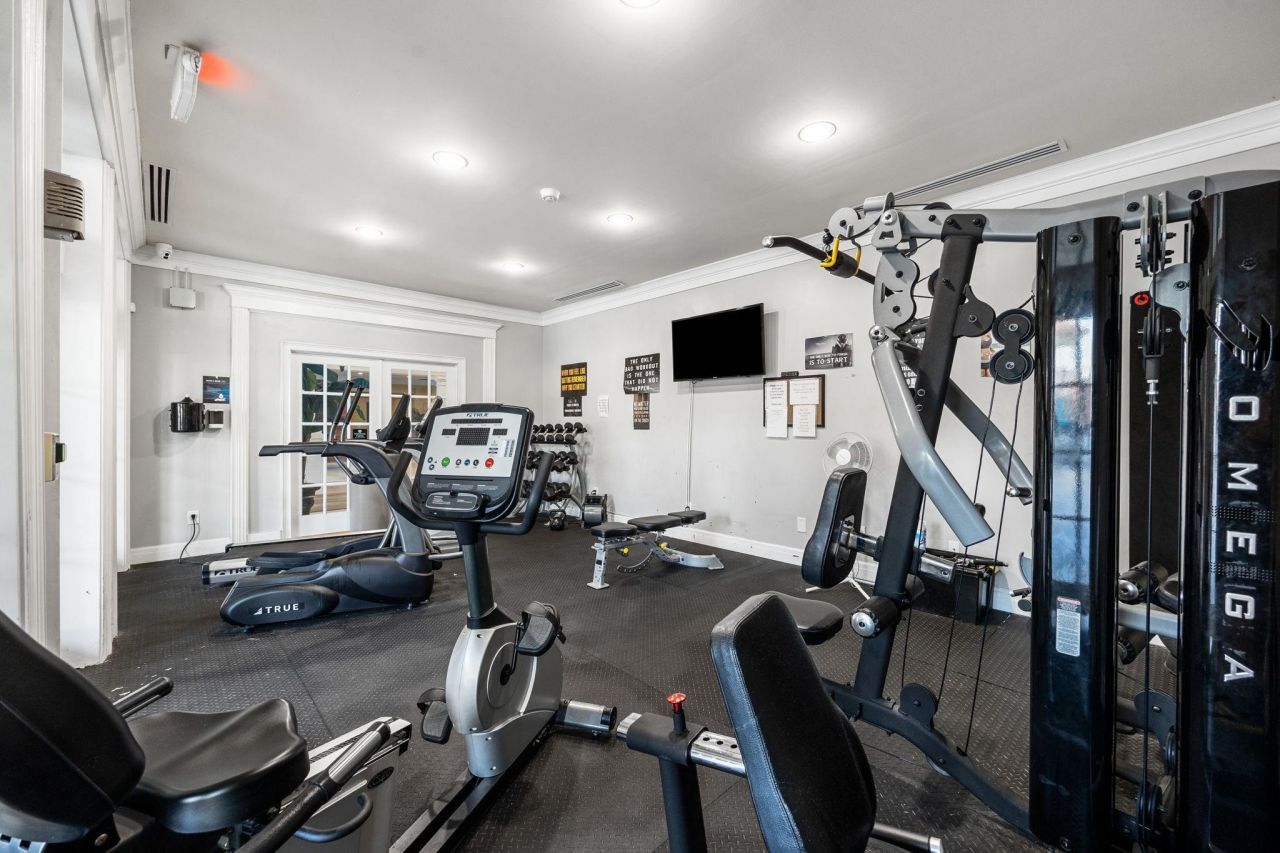 320 West Palms Dr. Photo 70