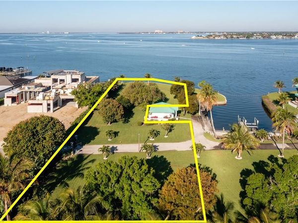 14040 Schultz RD , FORT MYERS, FL 33908