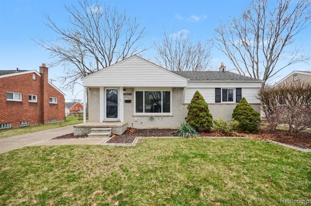 9871 Doris Street, Livonia, MI 48150 Main Photo