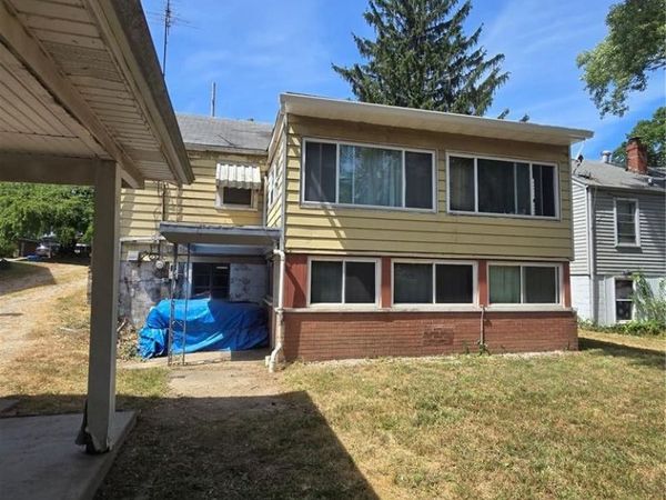 4021 Alby Street , Alton, IL 62002