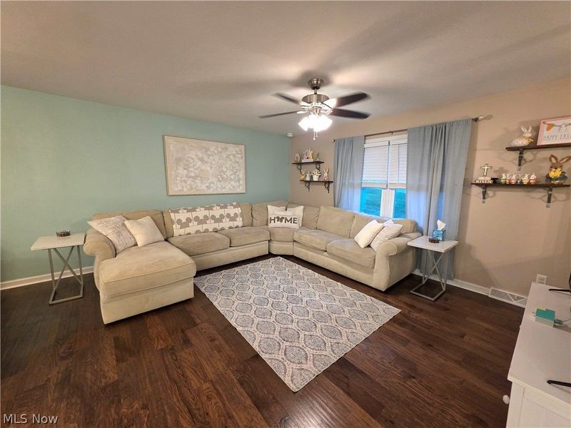 117 Westminster Drive , Saint Clairsville, OH 43950 Photo 2