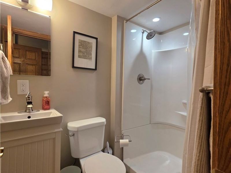 117 Westminster Drive , Saint Clairsville, OH 43950 Photo 24