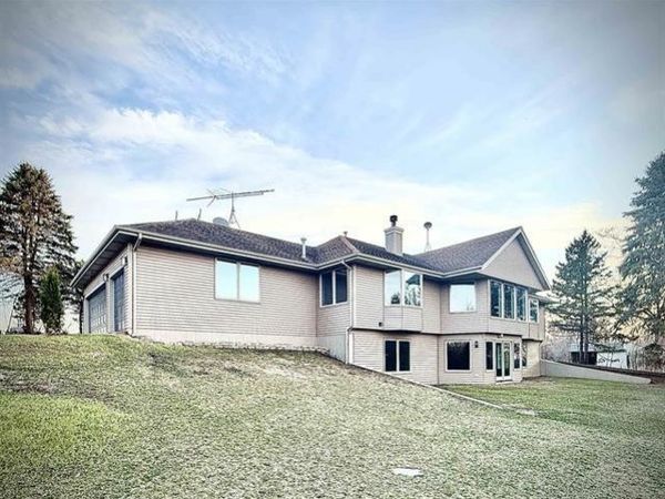 3640 Moffett Road , Rockton, IL 61072