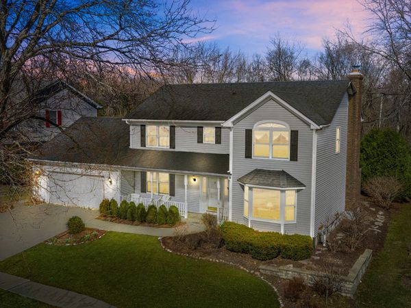 1905 Allen Drive , Geneva, IL 60134