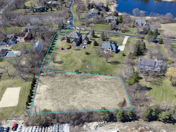 6856 Ellis Drive , Long Grove, IL 60047