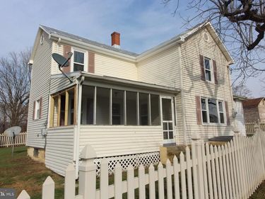 19801 SENEDO ROAD , EDINBURG, VA 22824