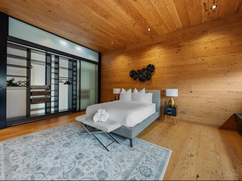 1059 Celestial Street, Cincinnati, OH 45202 Photo 14