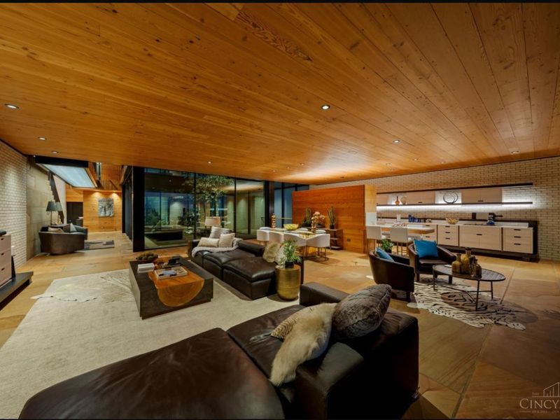 1059 Celestial Street, Cincinnati, OH 45202 Photo 5