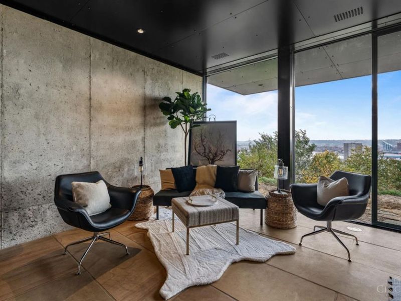 1059 Celestial Street, Cincinnati, OH 45202 Photo 8