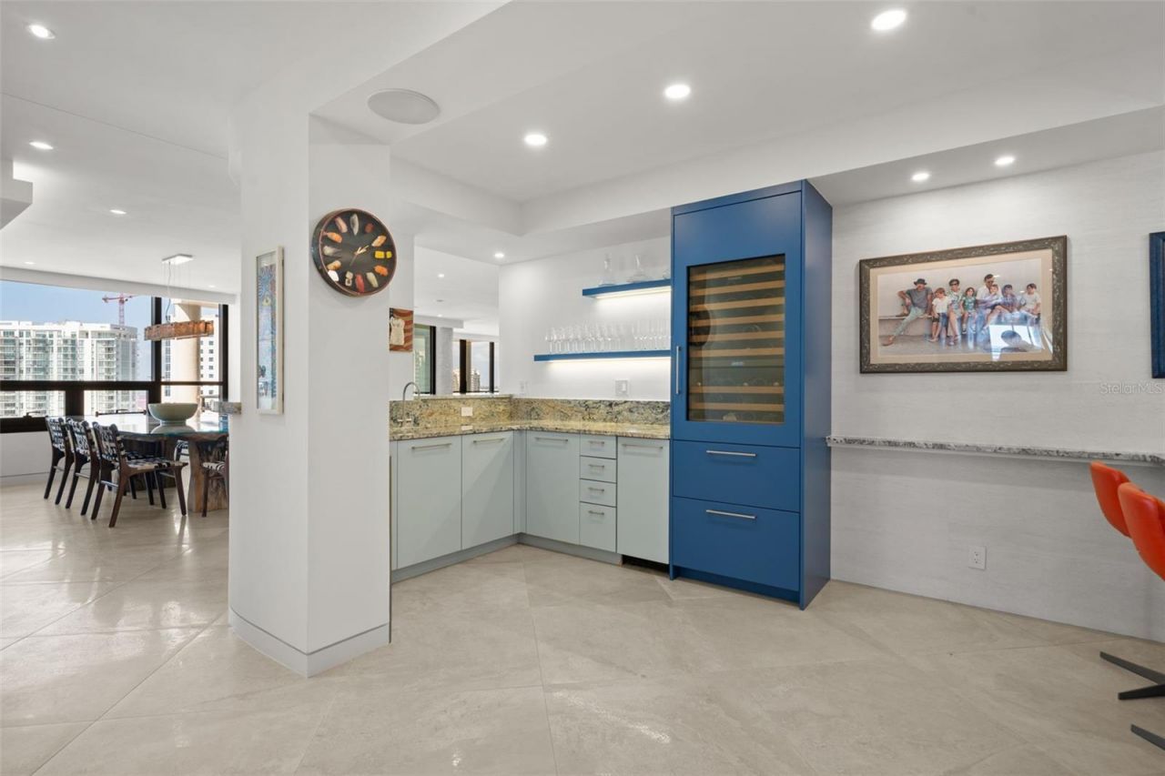 1255 N Gulfstream Avenue, Unit 1501, Sarasota, FL 34236 Photo