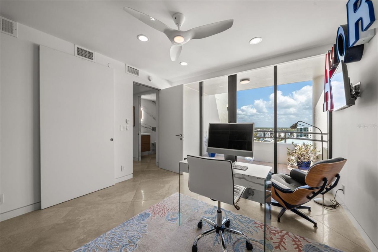 1255 N Gulfstream Avenue, Unit 1501, Sarasota, FL 34236 Photo