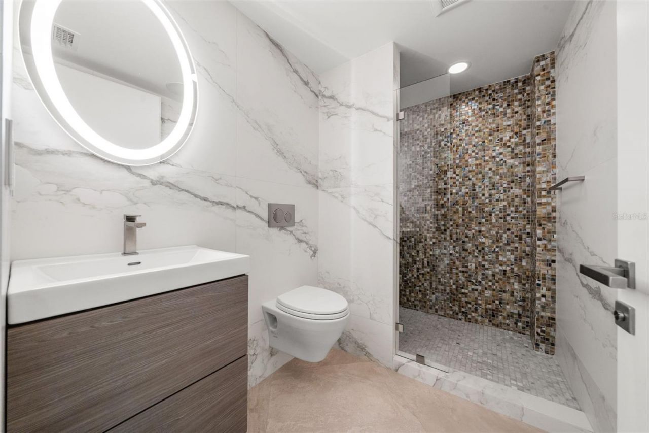 1255 N Gulfstream Avenue, Unit 1501, Sarasota, FL 34236 Photo