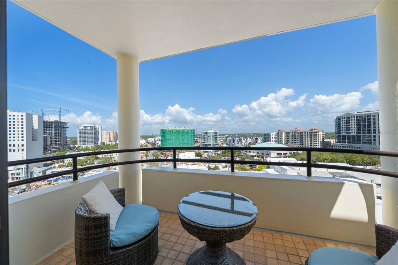 1255 N Gulfstream Avenue, Unit 1501, Sarasota, FL 34236 Photo