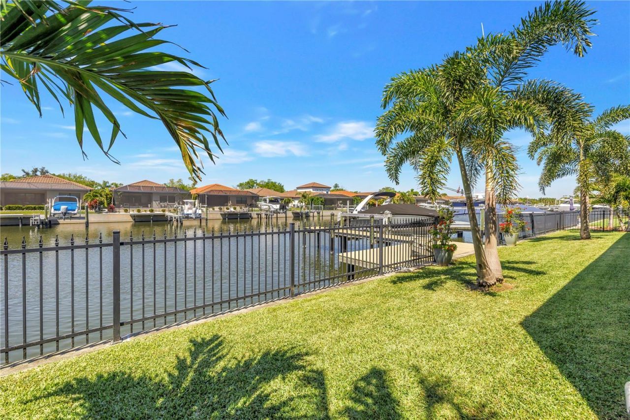 513 17th Avenue E, Palmetto, FL 34221 Photo