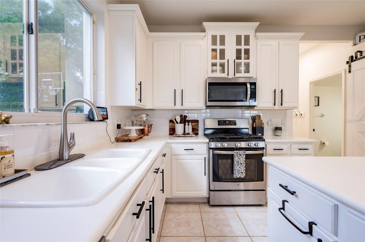 212 Excalibur Court, Brandon, FL 33511 Photo