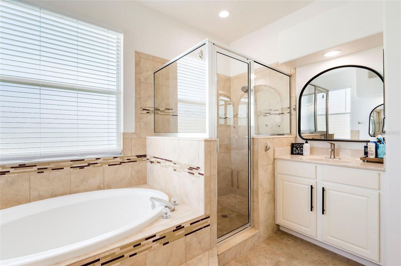 212 Excalibur Court, Brandon, FL 33511 Photo