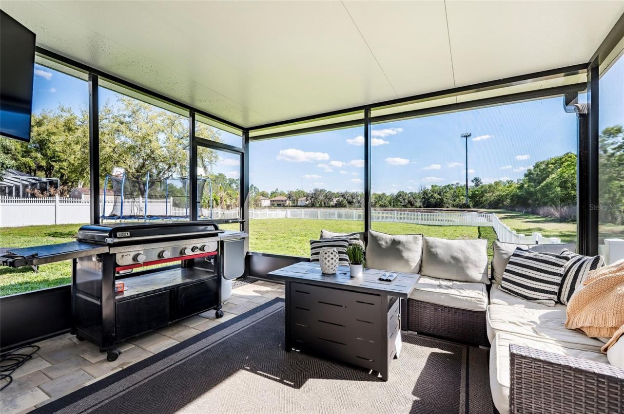 212 Excalibur Court, Brandon, FL 33511 Photo