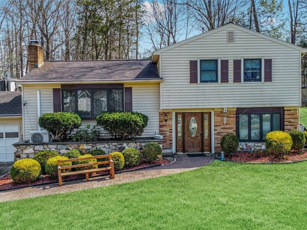 10 Horizon Hill Drive, Poughkeepsie, NY 12603