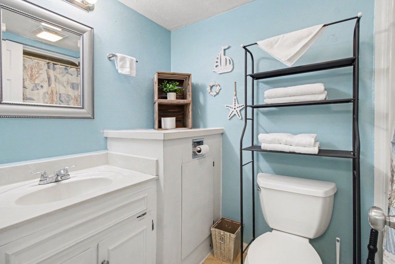 2000 S Ocean Blvd. Photo 15