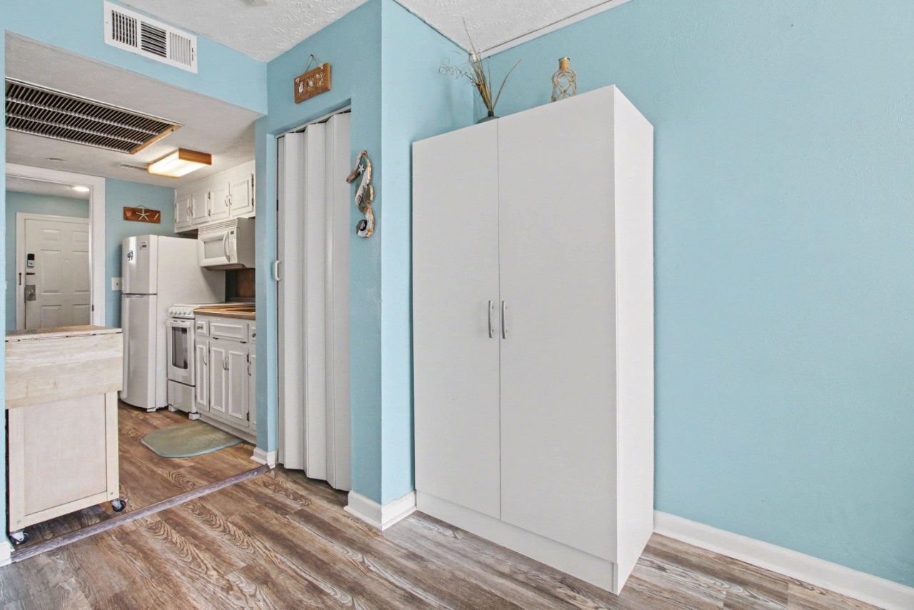 2000 S Ocean Blvd. Photo 8