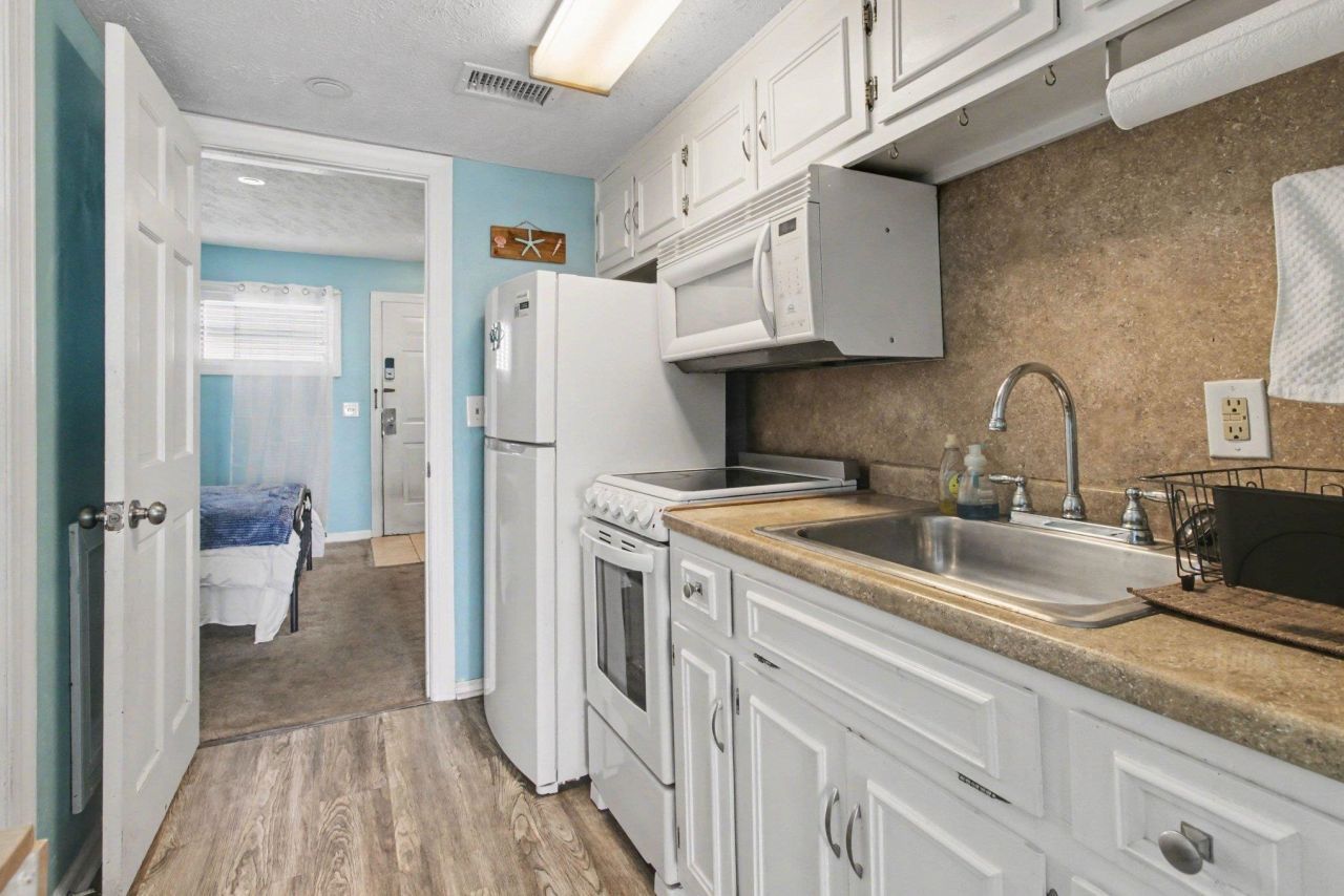 2000 S Ocean Blvd. Photo 9