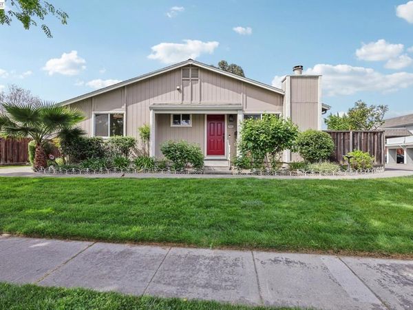 4433 Fairlands Dr, Pleasanton, CA 94588