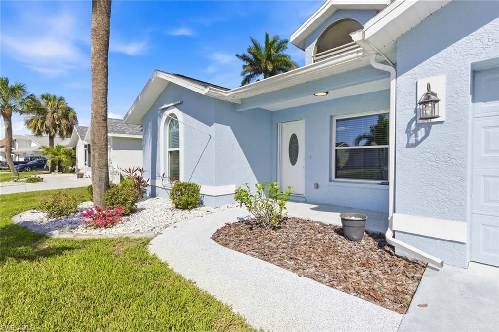 17718 Dracena Cir, North Fort Myers, FL 33917 Photo