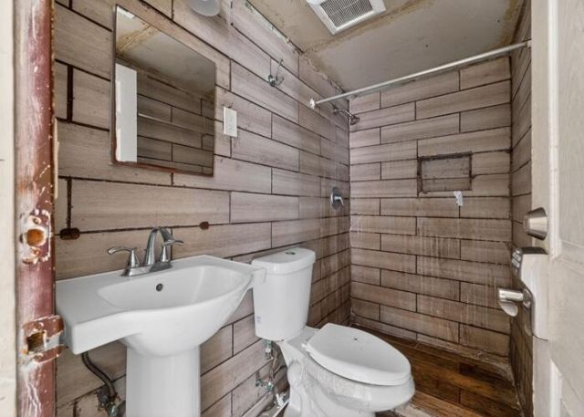 2765 NW 60th Street, Miami, FL 33142 Photo