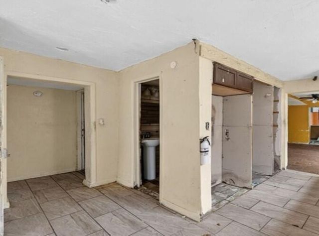 2765 NW 60th Street, Miami, FL 33142 Photo