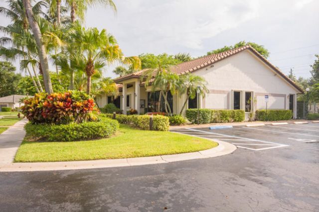 4907 Boxwood Circle, Boynton Beach, FL 33436 Photo