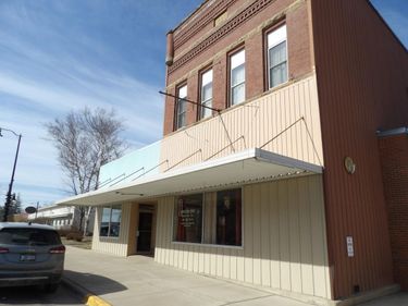 160 1/2 Broadway Street N, Alden, MN 56009