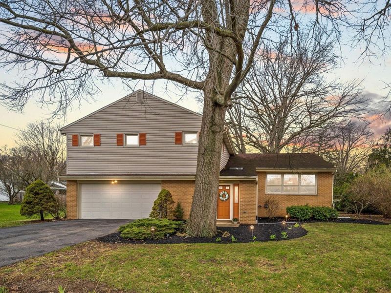 1194 Arbor Lane, Marion, OH 43302 Photo 1