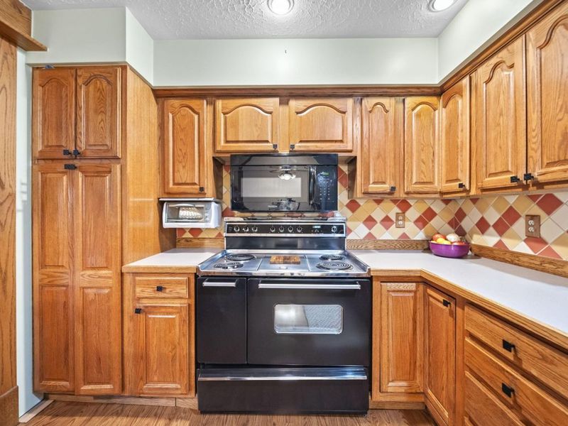 1194 Arbor Lane, Marion, OH 43302 Photo 15