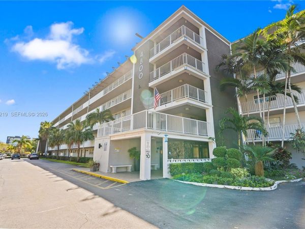 4800 Hillcrest Ln , Unit 408, Hollywood, FL 33021