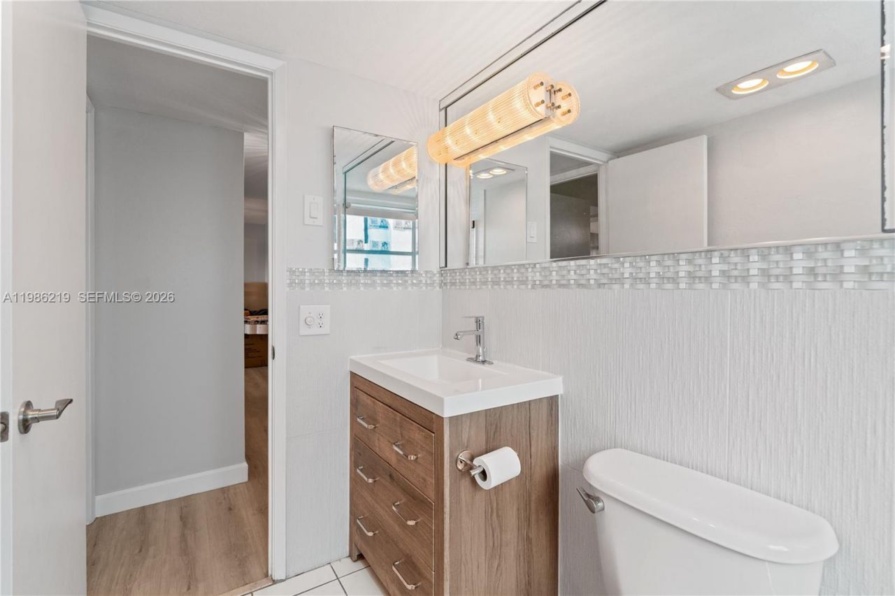 4800 Hillcrest Ln, Unit 408, Hollywood, FL 33021 Photo