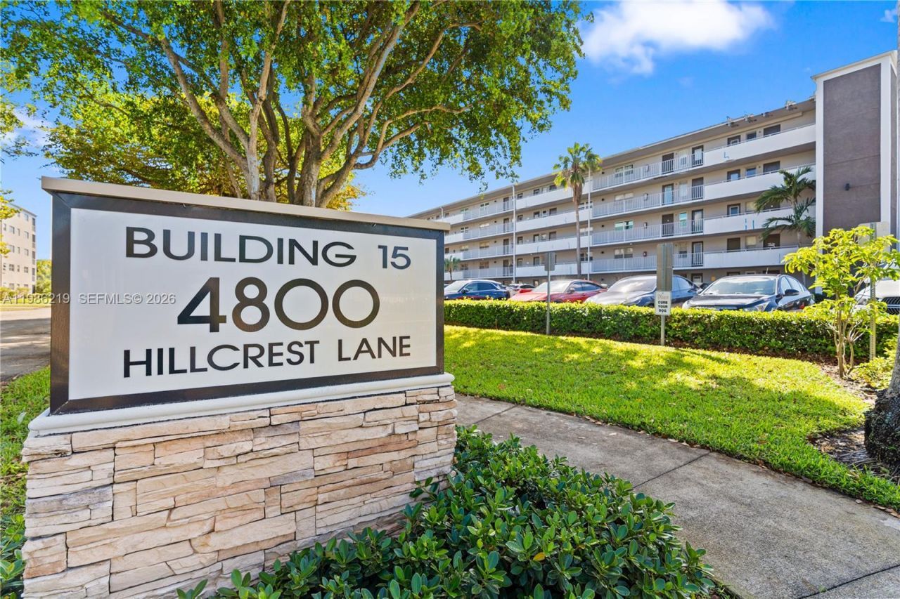 4800 Hillcrest Ln , Unit 408, Hollywood, FL 33021 Photo