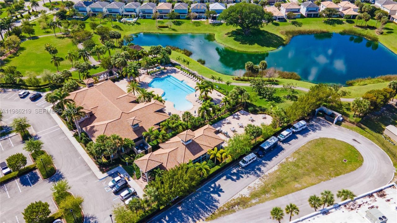 4800 Hillcrest Ln, Unit 408, Hollywood, FL 33021 Photo