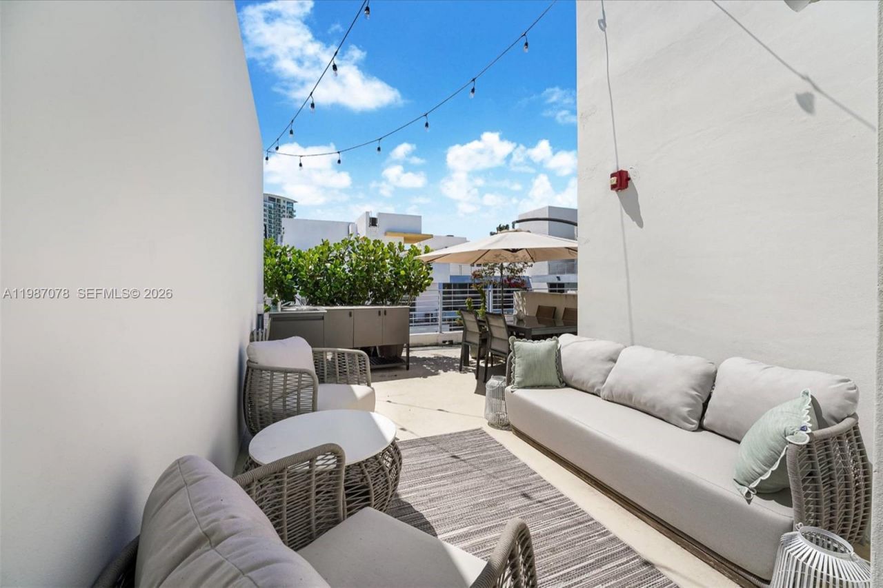 3339 Virginia Street , Unit 316, Miami, FL 33133 Photo