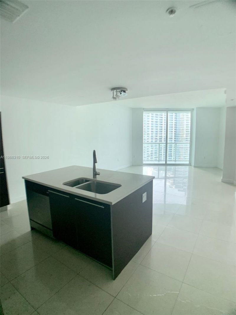 1900 N Bayshore Dr, Unit 2606, Miami, FL 33132 Photo