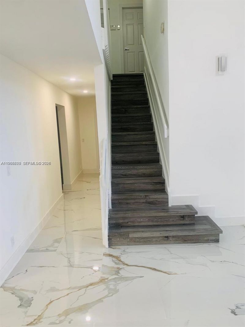 9454 NW 8th Cir, Plantation, FL 33324 Photo