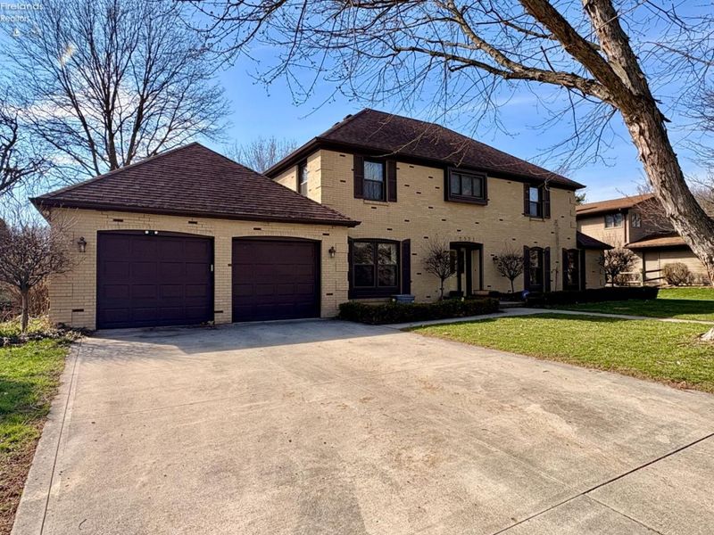 2533 Foxfire Lane, Findlay, OH 45840 Photo 2