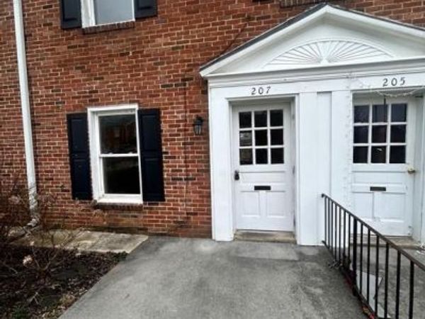 207 E WHITLOCK AVENUE, WINCHESTER, VA 22601