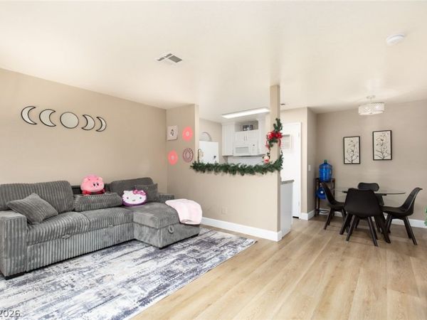 3632 Di Salvo Drive, Unit 56, Las Vegas, NV 89103