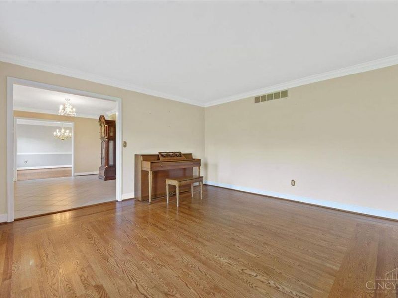 5182 Michael Anthony Lane, Cincinnati, OH 45247 Photo 11