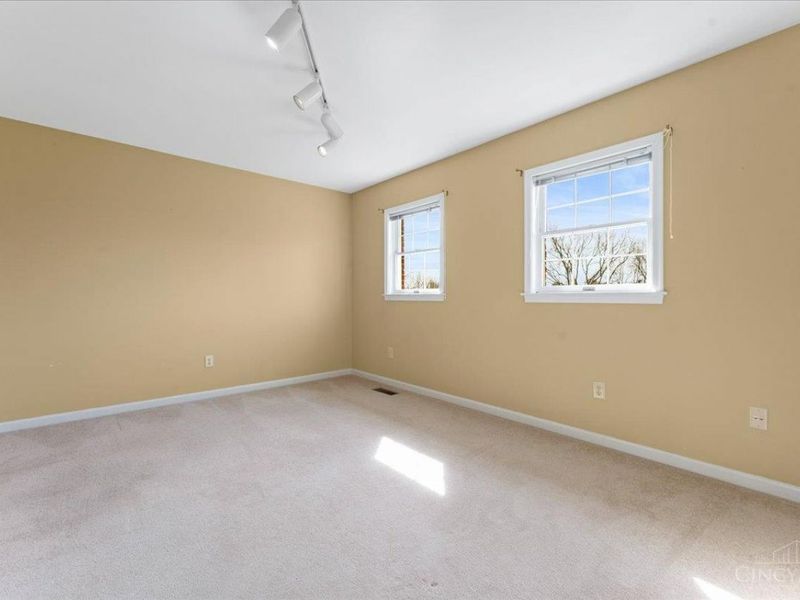 5182 Michael Anthony Lane, Cincinnati, OH 45247 Photo 32