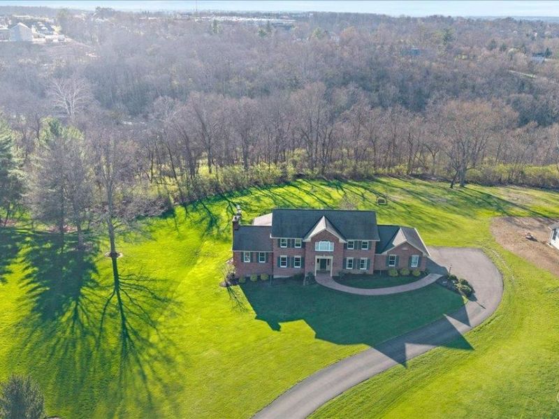 5182 Michael Anthony Lane, Cincinnati, OH 45247 Photo 4