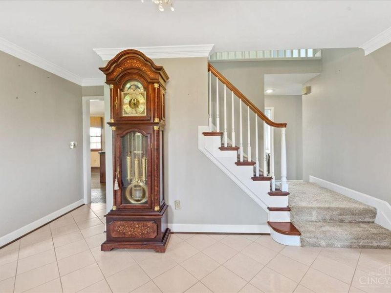 5182 Michael Anthony Lane, Cincinnati, OH 45247 Photo 6